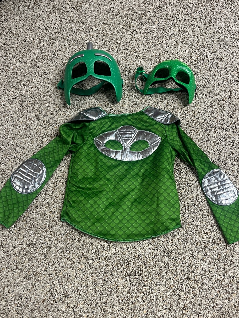PJ Masks Gekko Superhero Costume Top with Silver Accents and Mask Set